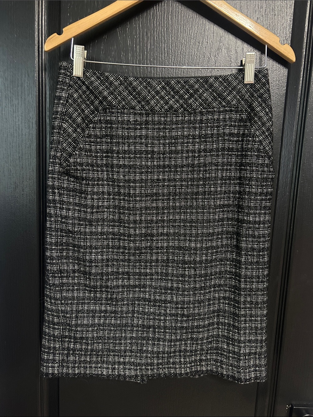 Trina Turk Pencil Skirt with Pockets, Size 4, Black, White, Wool Blend
